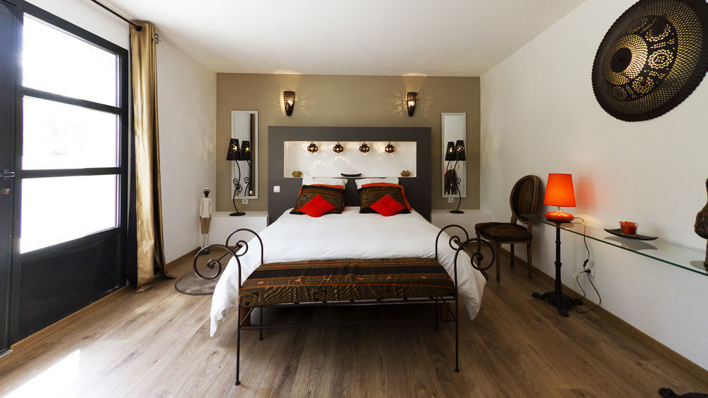 D'hotes Ambrosia Et 3*